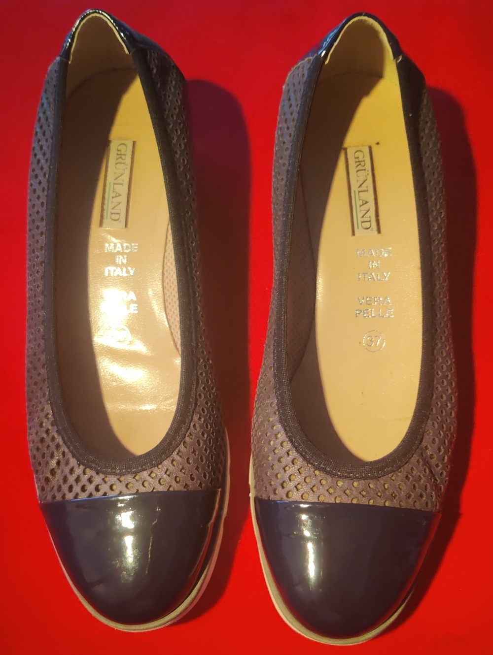 Grünland Womens 37 Blue Perforated Leather Slip-On Comfort Ballerina Flats